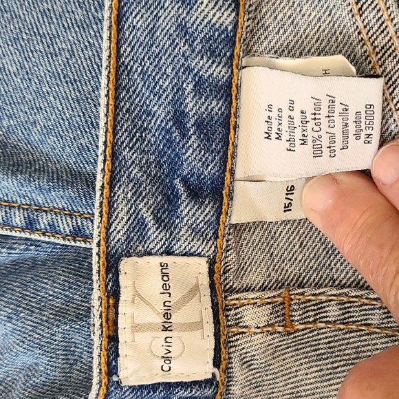 Womens CK Shorts - Picture 3 of 4